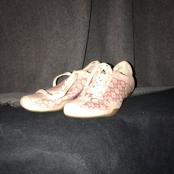 Shoes - Picture 1 of 2